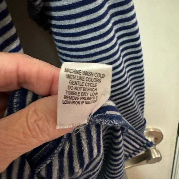 Silverwear - Blue / Gray Striped tunic top - Size M - Picture 8 of 8
